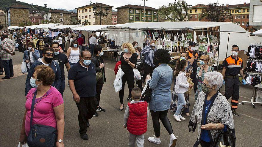 Llega&#039;l “telemercadillo” a Asturies: los comercios ambulantes quieren vender per internet