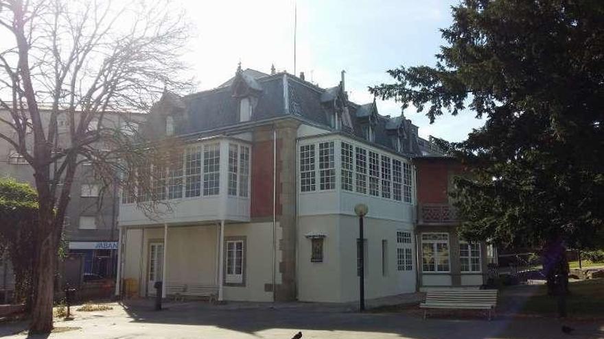 La Casa del Marqués situada en la Plaza de la villa de Sarria.