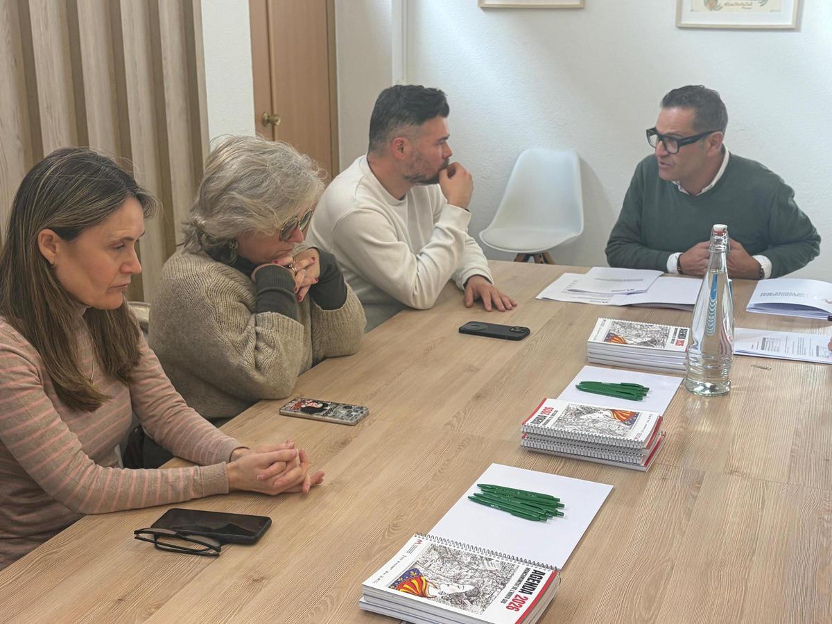 Rufían reunido con Cabanes y represnetantes de asociaciones de víctimas de la dana.