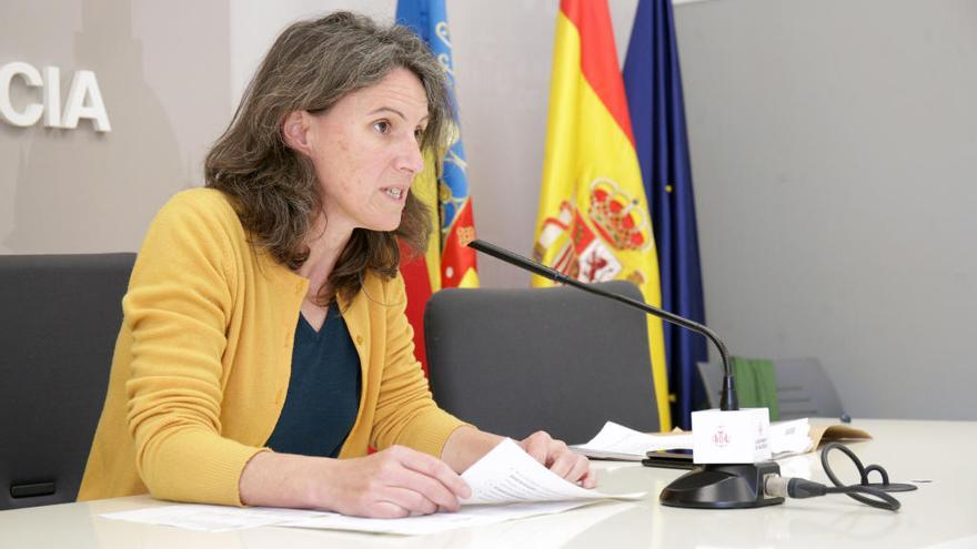 La portavoz municipal María Oliver en la rueda de prensa.