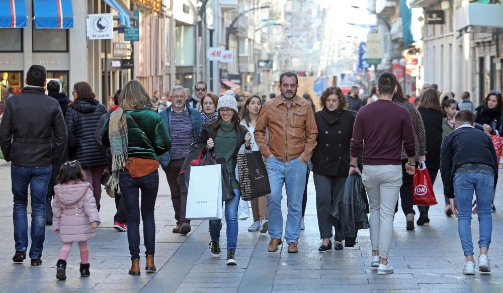 El primer día de rebajas, en el centro de Vigo