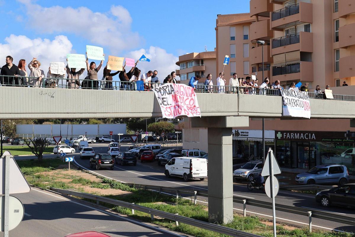 Las imágenes de la manifestación organizada por los sanitarios de Ibiza