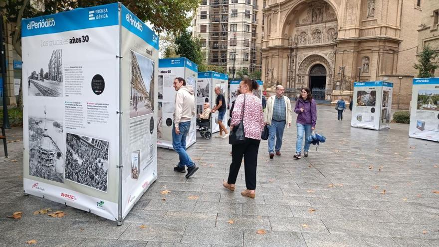 La exposición ‘Memoria Visual de Zaragoza’  de EL PERIÓDICO DE ARAGÓN ya luce en la plaza Santa Engracia