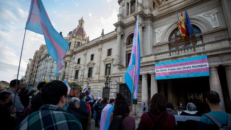 Cargos de Compromís critican a su candidata de Burjassot por su posición sobre la Ley Trans