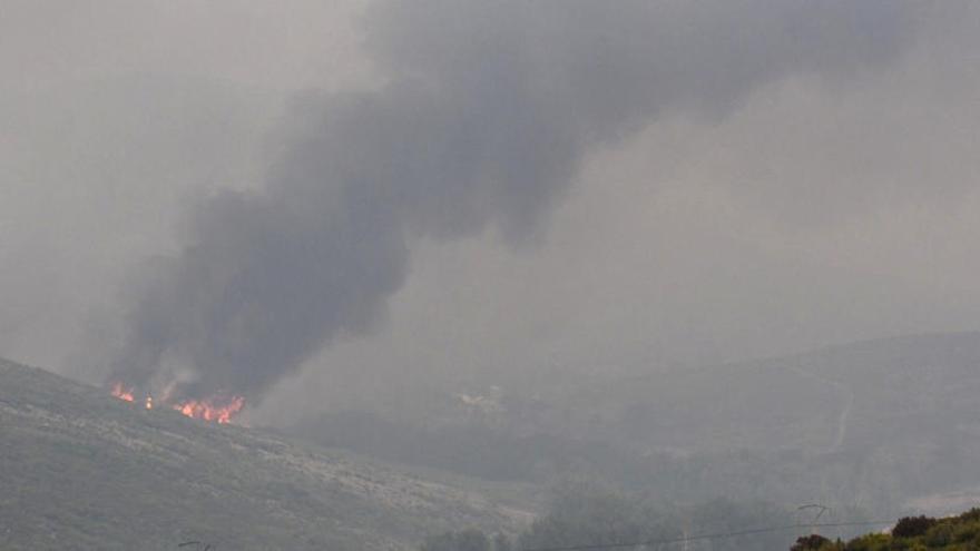 Uno de los siete incendios que asolan León.