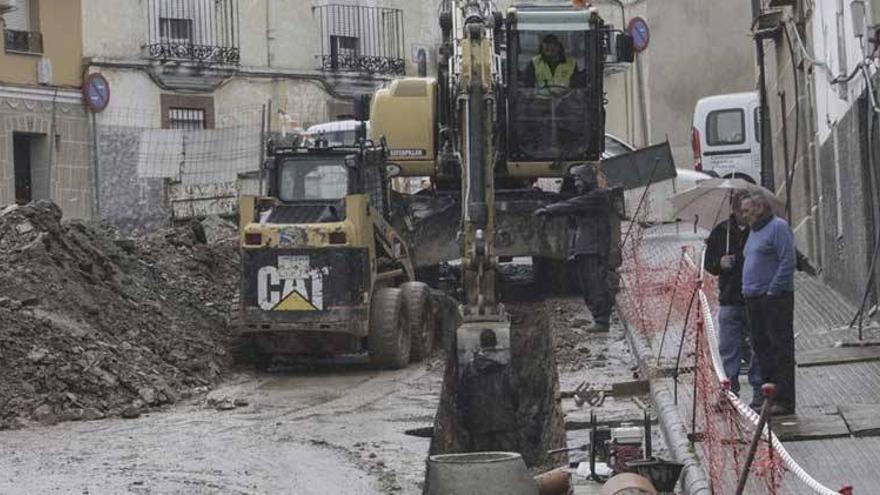 La barriada cacereña de San Blas alerta del peligro de sus casas por problemas en los cimientos