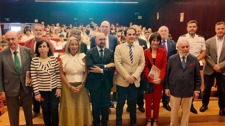 La Junta insta a recuperar el espíritu del consenso constitucional ante "la alerta democrática" actual