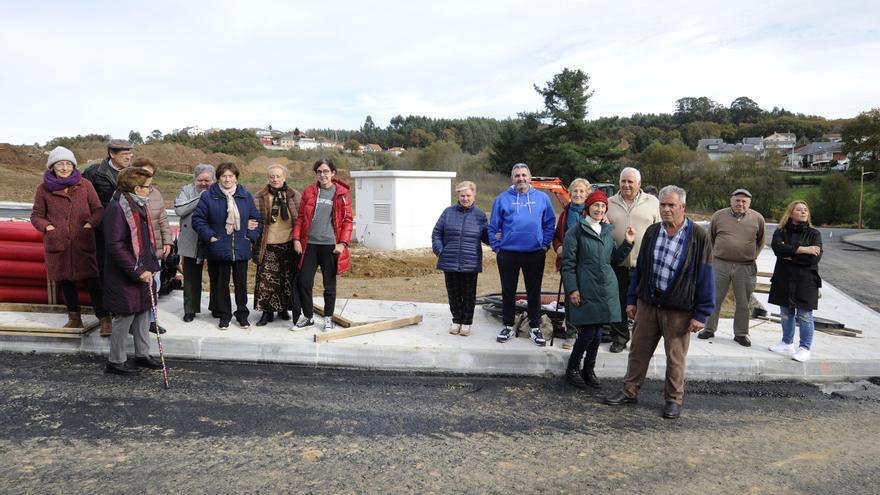 Afectados por la urbanización de A Trigueiriza exigen la reubicación de un transformador