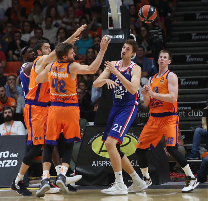 Valencia Basket - Efes, las mejores fotos