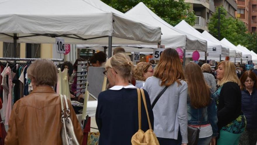 Els comerços de l&#039;Eixample celebren la botiga al carrer aquest dissabte