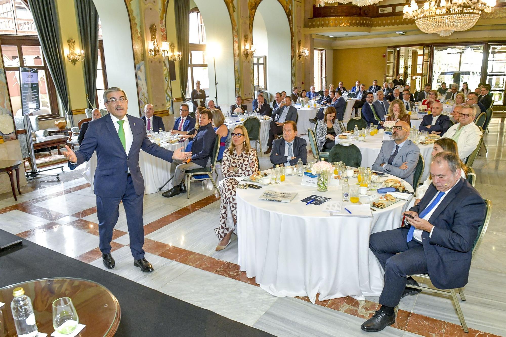 Román Rodríguez interviene en el Foro de Prensa Ibérica con la conferencia 'Capaces de un futuro mejor'