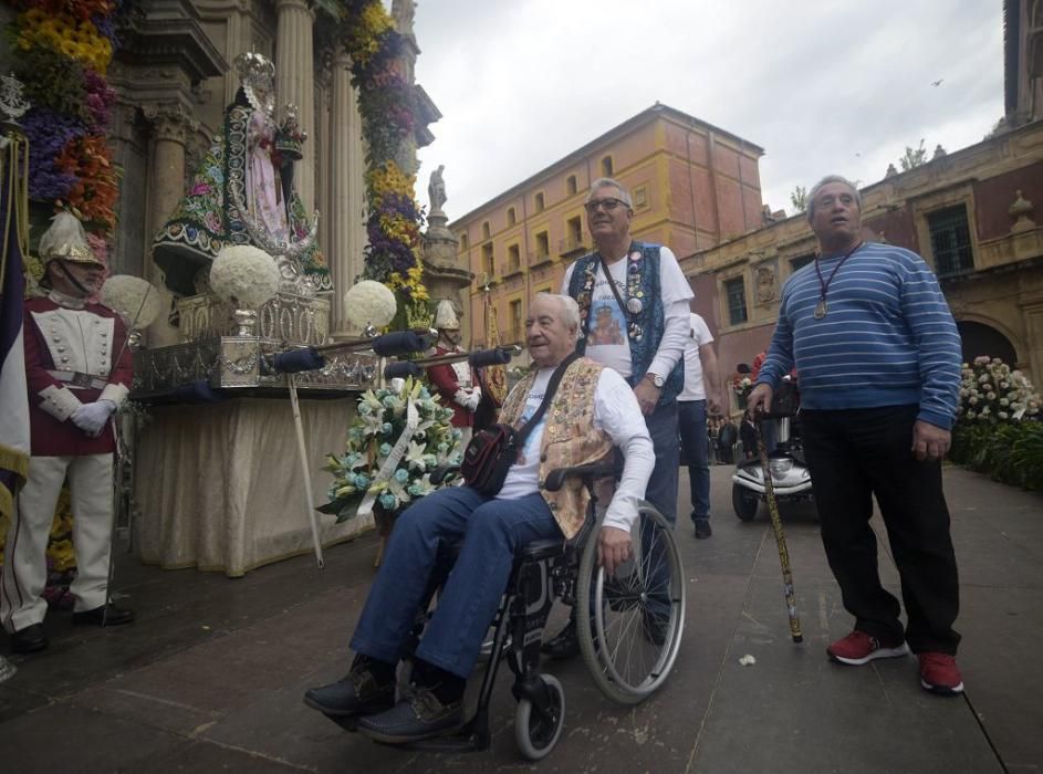 Ofrenda floral a la Morenica