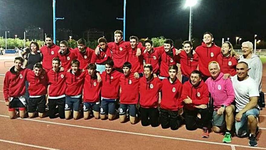 L&#039;equip sub-16 de l&#039;Avinent Club Atlètic Manresa, en una competició que es va disputar a Castelló