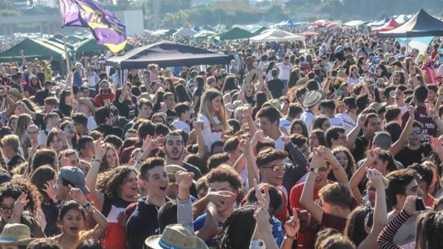 Imagen del popular día de las paellas en Torrevieja.