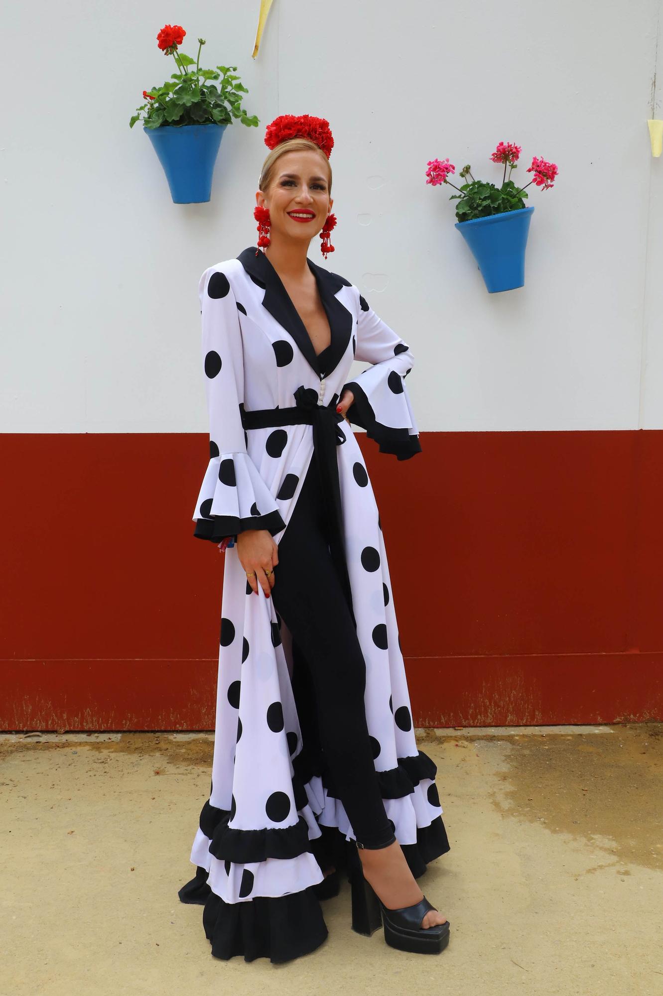 Trajes de Gitana en El Arenal el domingo de Feria