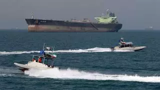 Irán y EEUU vuelven al intercambio de ataques tras un mes de parón y presión económica