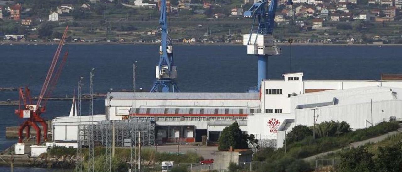 Exterior de las instalaciones de Puerto Vieira, en Chapela. // FDV