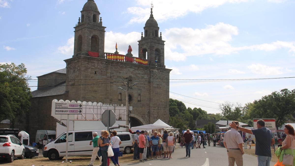 GALERÍA | Donado revive la romería de la Virgen Peregrina