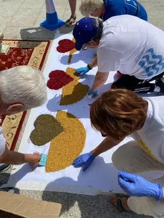 La Asociación Cunchas e Flores de Bueu participa en el evento internacional «Corpus de San Paio» en A Estrada