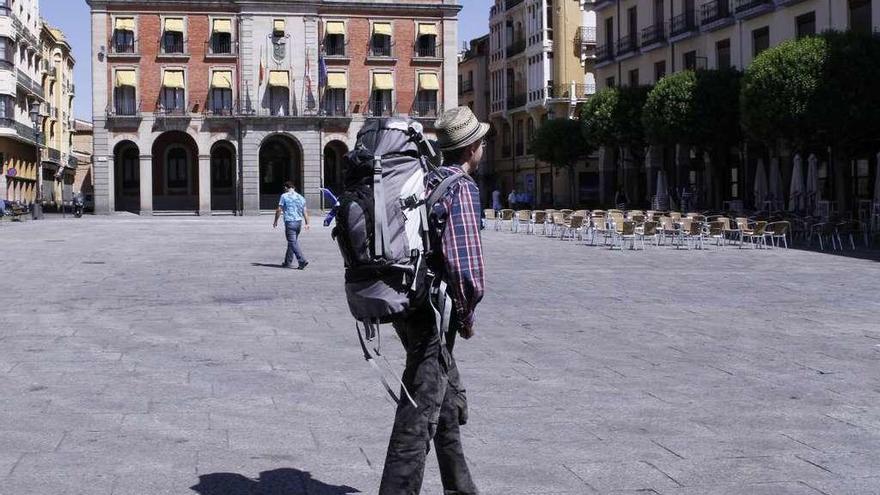 Plaza Mayor de Zamora, donde se ubica el pub denunciado.