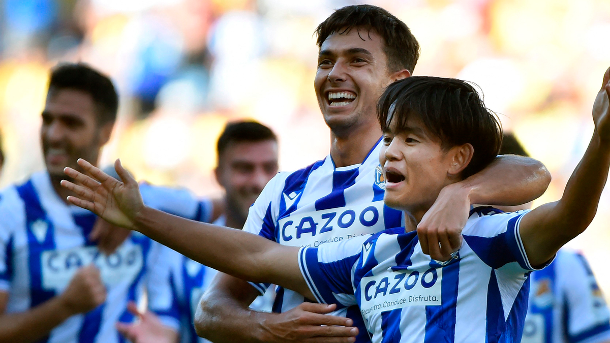 Kubo celebrando su primer gol con la Real