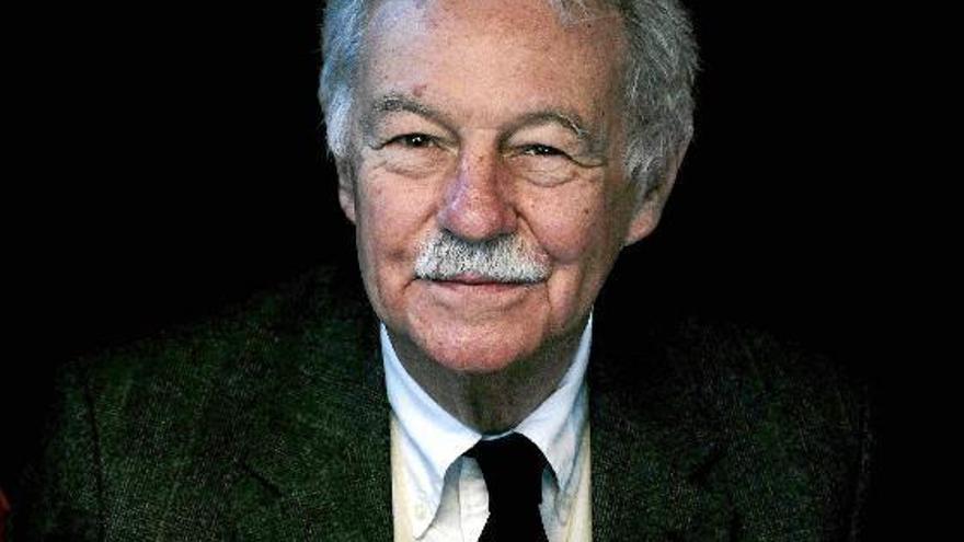 Eduardo Mendoza