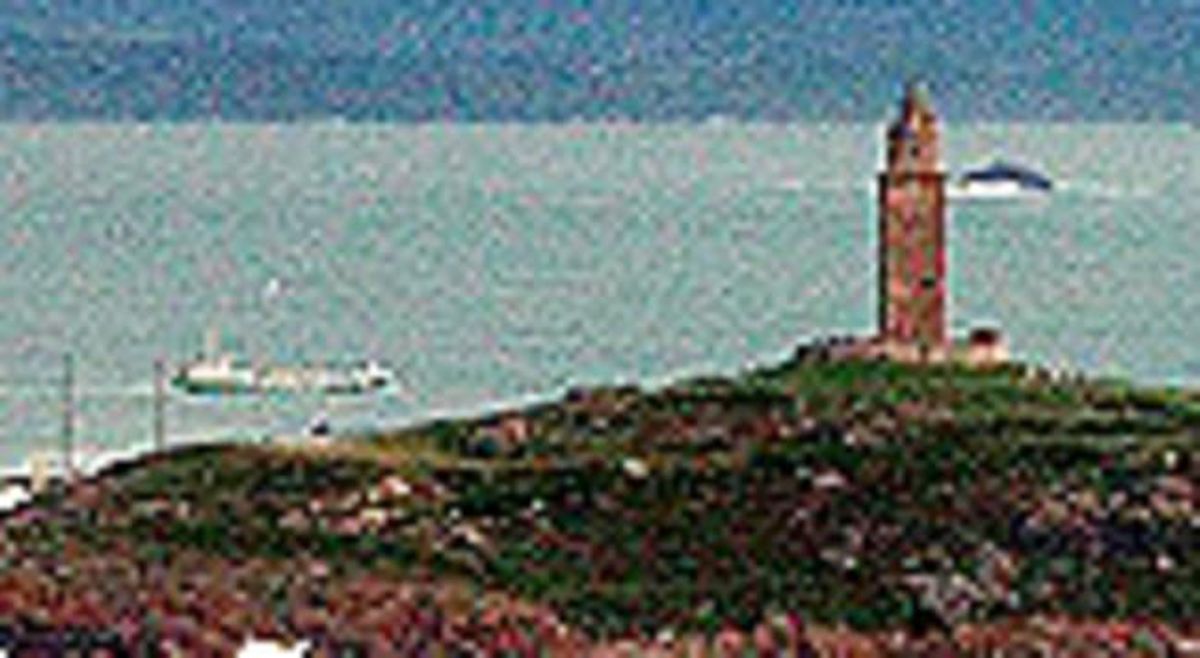 La Torre d’Hèrcules, a la ria de la Corunya. La Torre d’Hèrcules, a la ria de la Corunya.