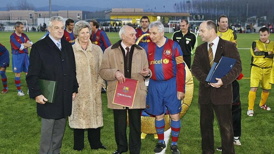 Martí Vergés, al centre, amb Fusté, durant un homenatge que li van fer el 2008 a Vidreres