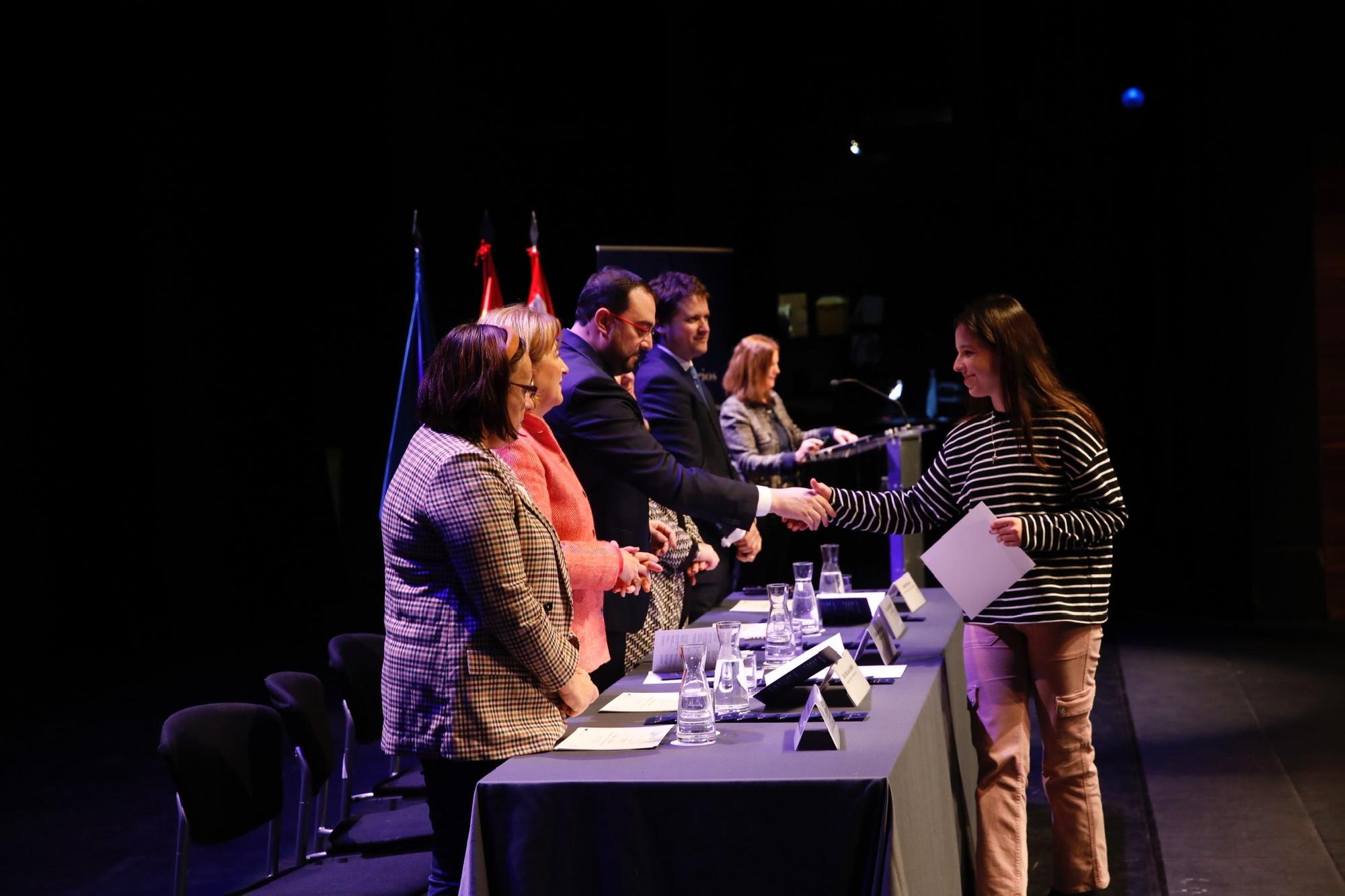 En imágenes: Así fue la ceremonia de entrega de los premios extraordinarios al esfuerzo personal