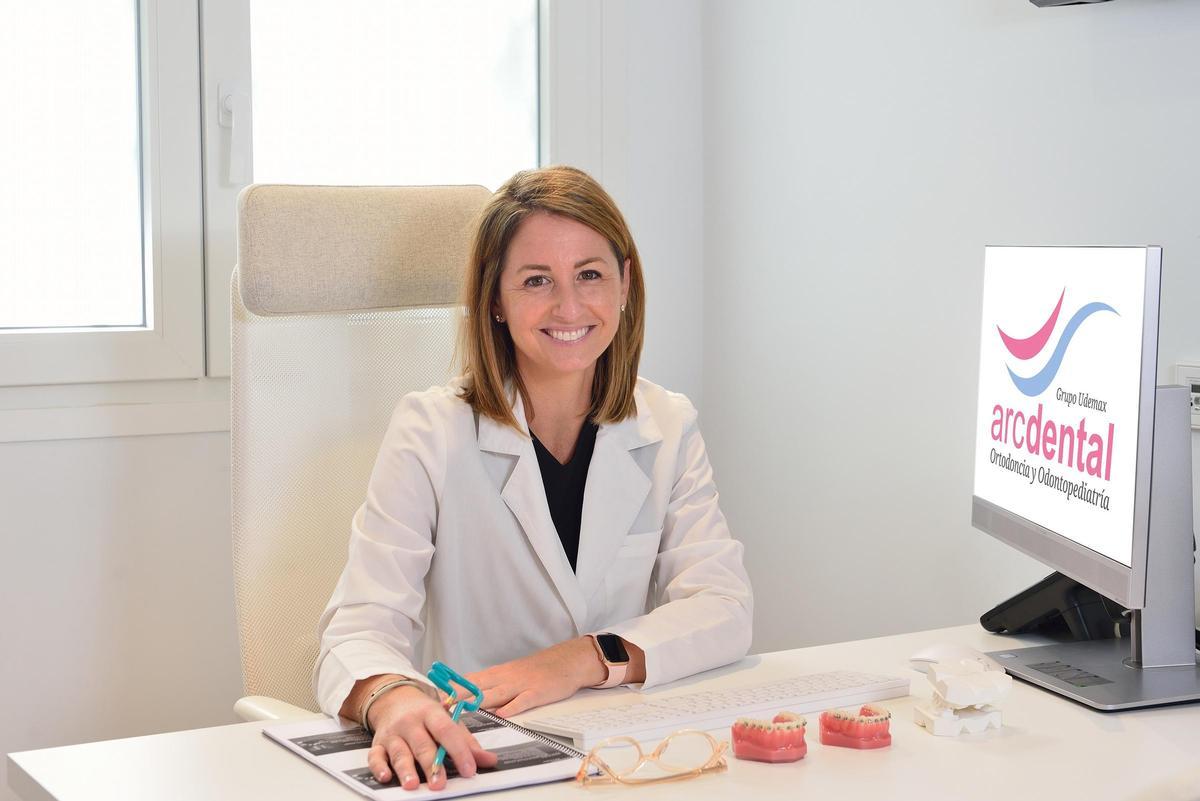 La doctora Cristina Martínez-Almoyna, co-directora médica de las Clínicas Udemax y especialista en ortodoncia infantil.