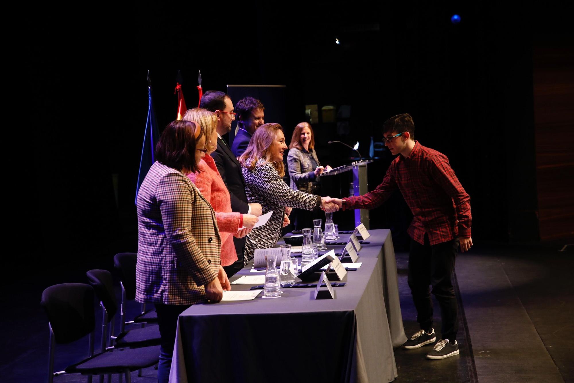 En imágenes: Así fue la ceremonia de entrega de los premios extraordinarios al esfuerzo personal