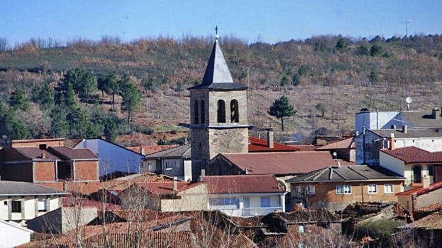 Vista general de la localidad de Trabazos, en la comarca de Aliste. S.