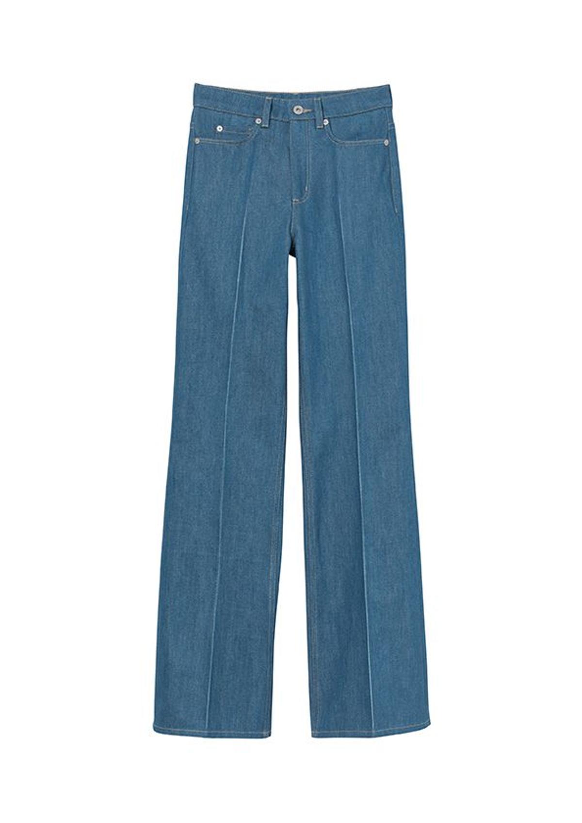 Pantalón vaquero de H&M Studio (89,99 €).