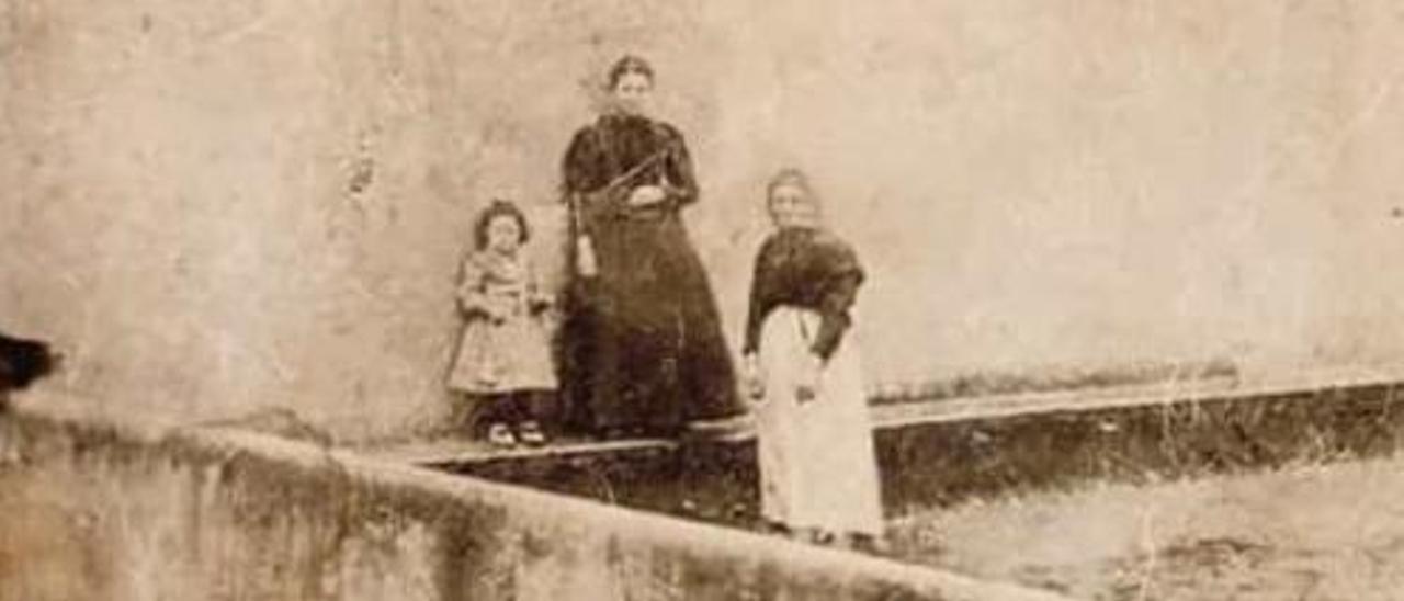 Detalle da cuberta de "Retratos en branco e negro".