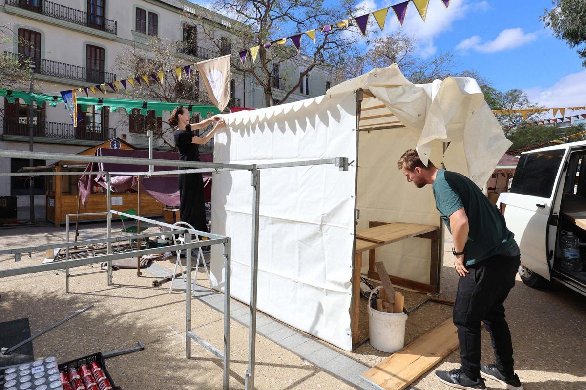 Preparativos de la Feria Ibiza Medieval