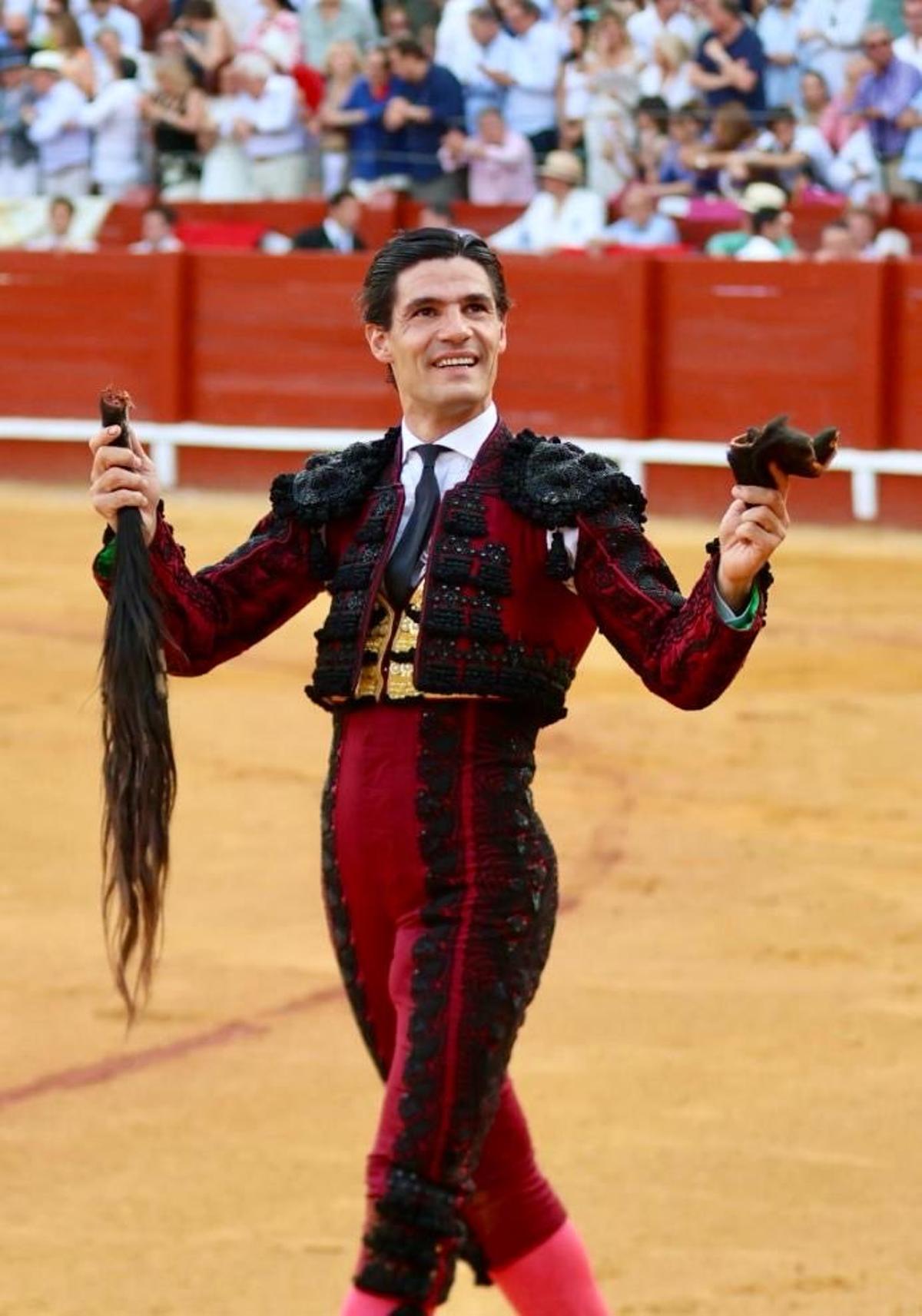 Pablo Aguado corta las dos orejas y rabo en Aranjuez