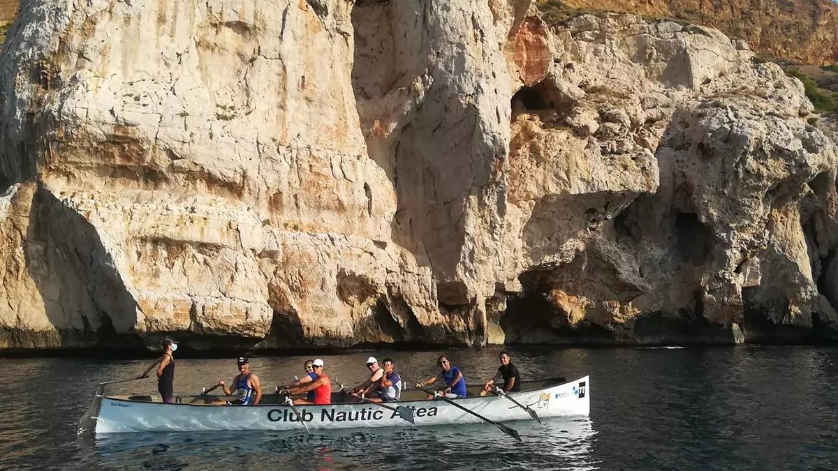 El remo recreativo abre los sábados en Altea