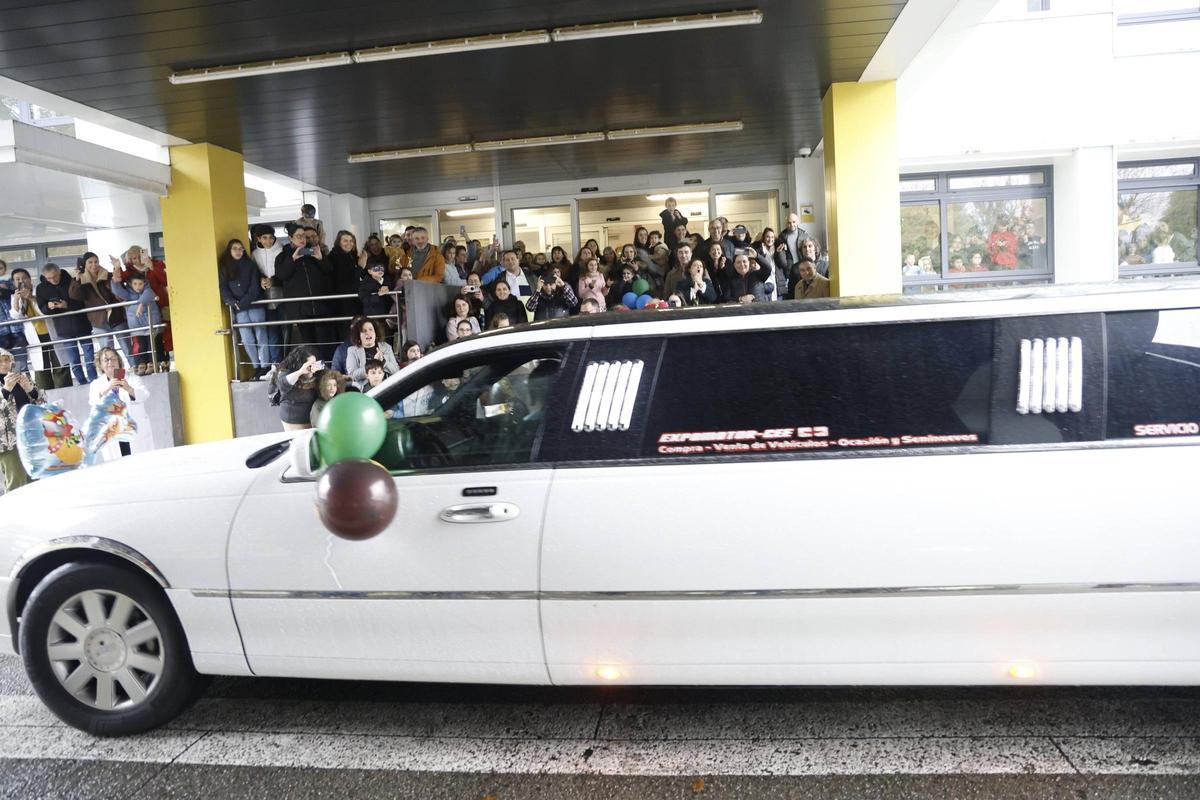Los Reyes Magos fieles visitan a los pacientes del Hospital Provincial de Conxo Los Reyes Magos fieles visitan a los pacientes del Hospital Provincial de Conxo