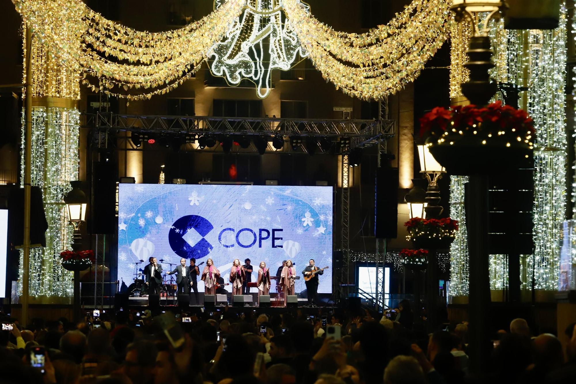 Navidad en Málaga | La calle Larios enciende sus luces de Navidad