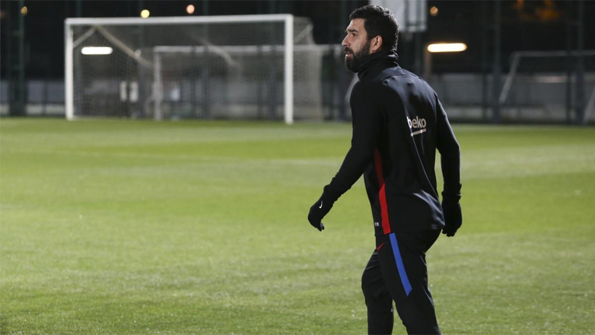 Arda Turan en las instalaciones de la Ciudad Deportiva del FC Barcelona