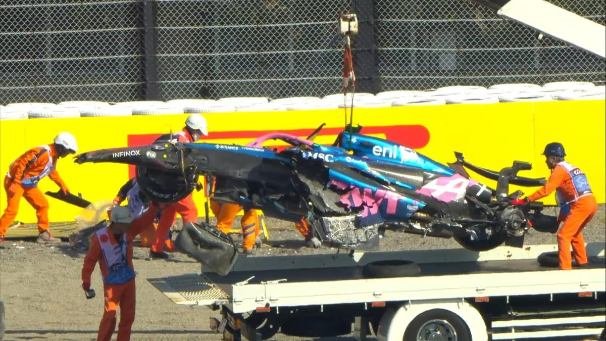 El monoplaza de Jack Doohan tras el accidente en la curva 1 de Suzuka