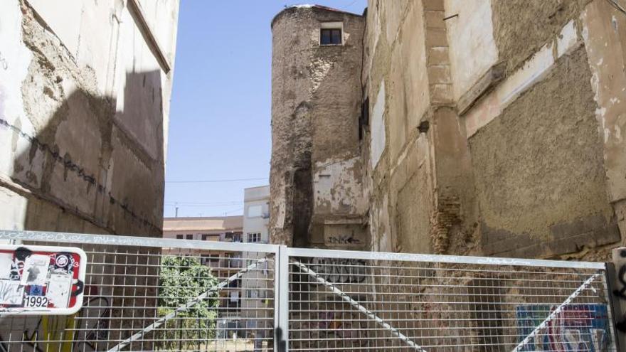 Hammerstein advierte del patrimonio desaprovechado de la muralla árabe
