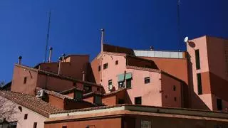 Descubre las casas más caóticas y desordenadas de Madrid: datan del siglo XVI y esconden una curiosa explicación