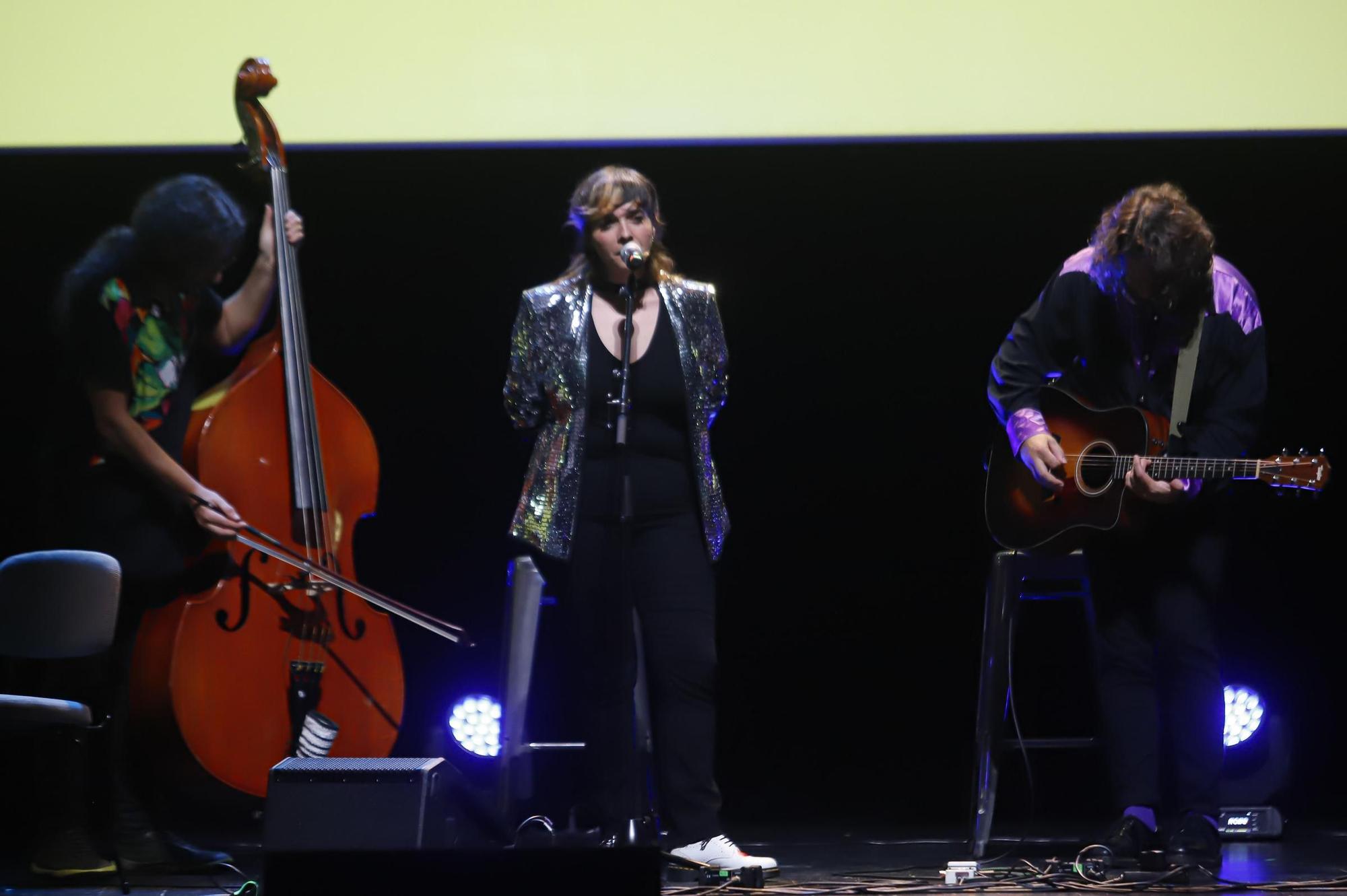 Cóctel de humor y música para recordar a Hemato