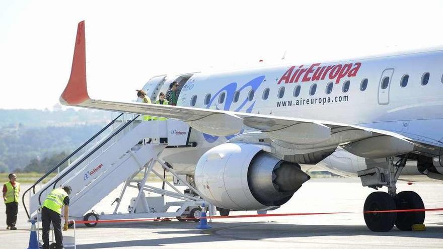 Vuelo inaugural del enlace de Madrid y A Coruña con un avión de Air Europa, en 2013.