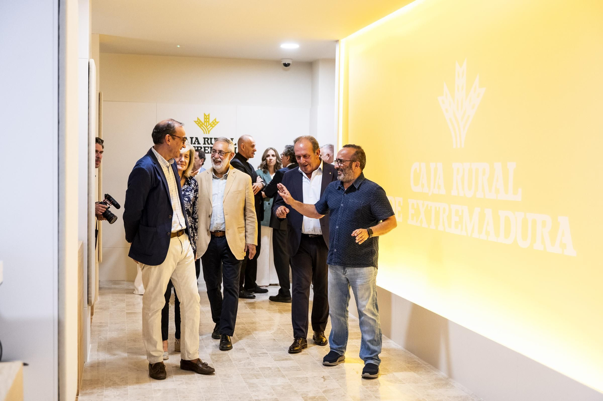 Las imágenes de la inauguración de la nueva sede de Caja Rural en Cáceres