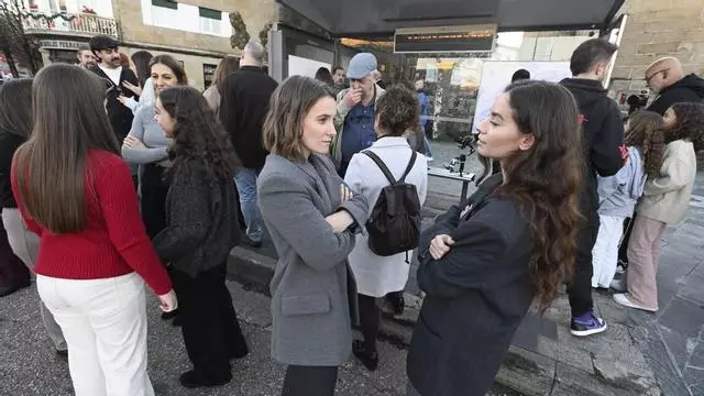 Expectación en Bouzas por el rodaje de un videoclip de Fillas de Cassandra