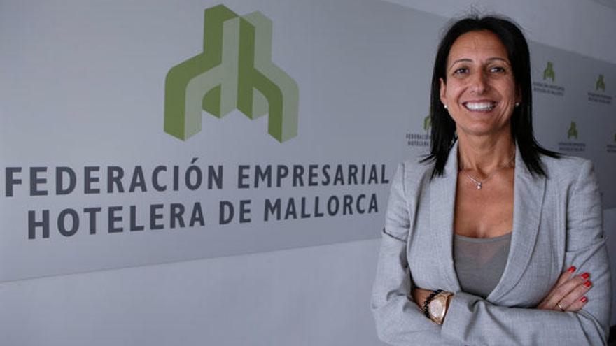 La presidenta de la patronal hotelera felicita a la nueva secretaria de Estado de Turismo