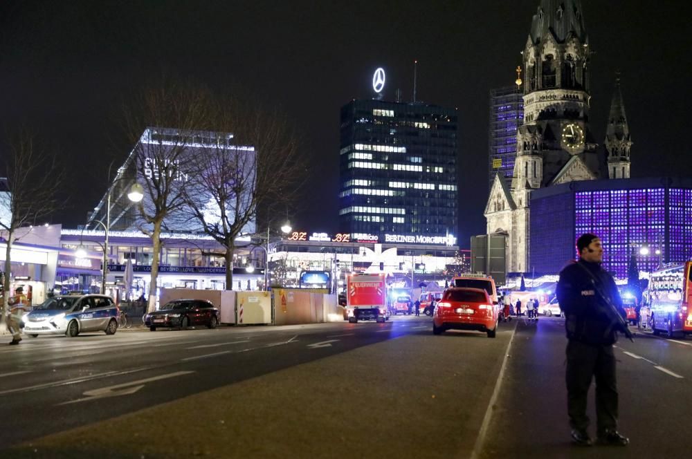 Un camió atropella diverses persones en un mercat