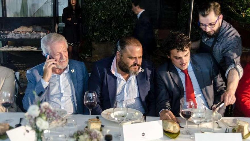 Una cena clausura el pregón de Mariano García